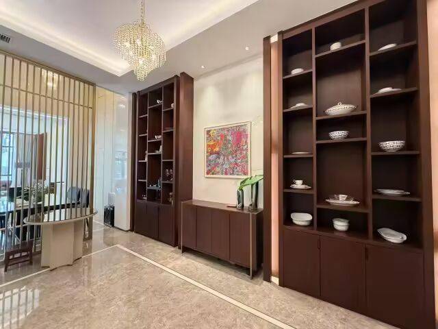 顶豪排屋起拍价直降近8500万！尊龙凯时链接“捡漏”时刻？江河汇(图9)